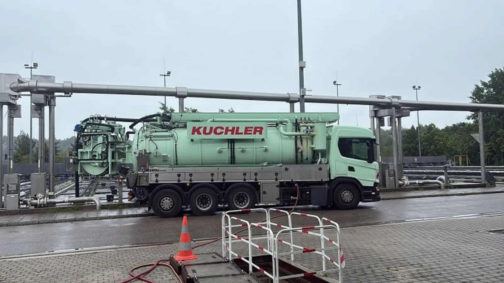 Kanalreinigung mit Hochdrucktechnik und moderner Ausrüstung